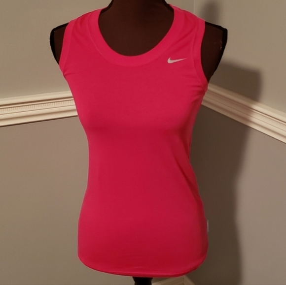 Nike Drifit Cotton Top - Picture 1 of 3